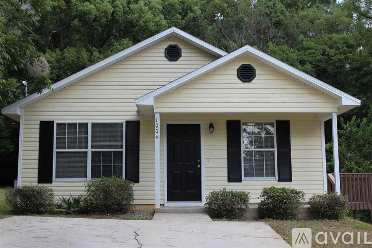 1004 Volusia St 4 Beds Single Family Home for Rent - Photo gallery 1