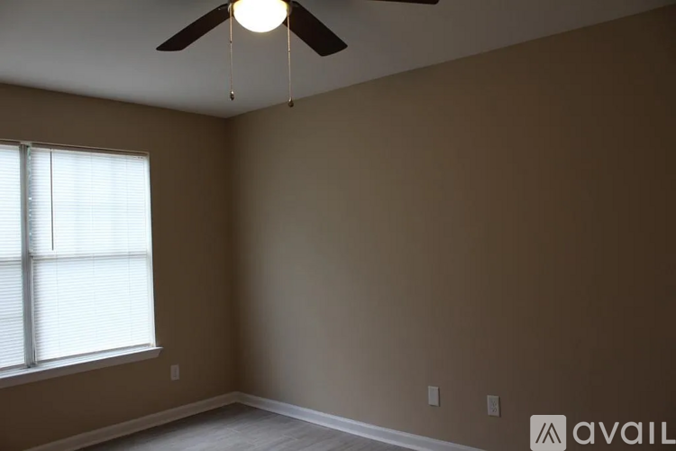 1004 Volusia St 4 Beds Single Family Home for Rent - Photo gallery 5