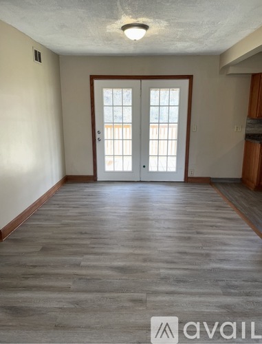 1540 Linden Avenue 3 Beds Single Family Home for Rent - Photo gallery 2