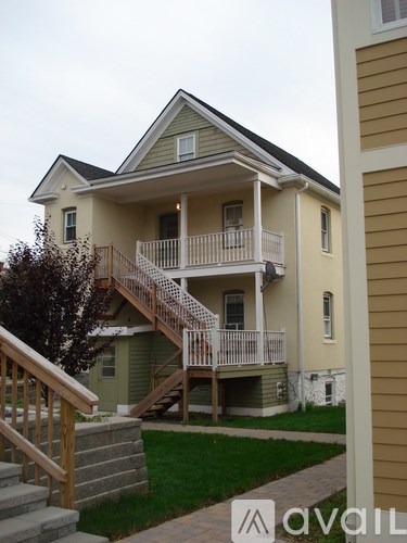 18 Berrian Place 3 Beds Apartment for Rent