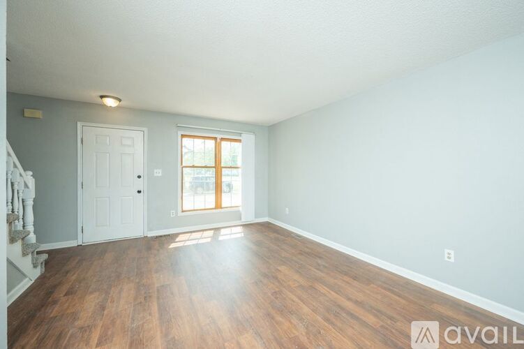 675 Ashworth Drive 2 Beds Townhouse for Rent - Photo gallery 3