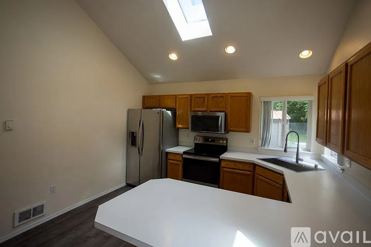 8924 345th Street Court South 3 Beds Single Family Home for Rent - Photo gallery 3