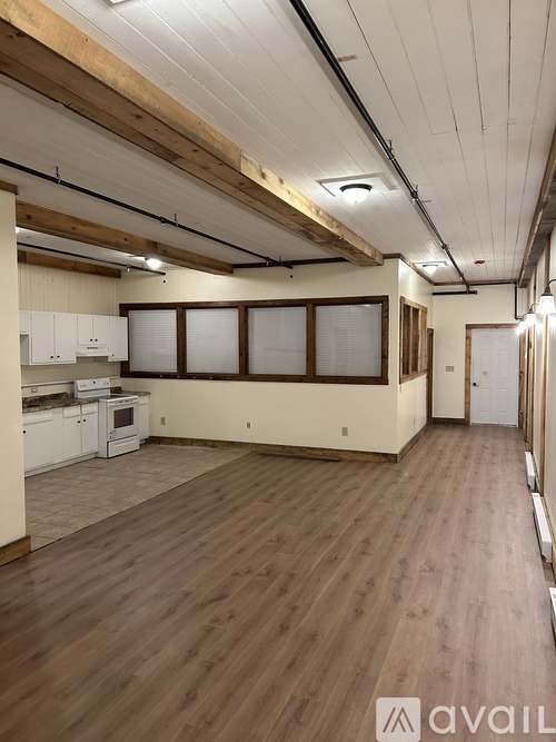 20 Pioneer Avenue 2 Beds Apartment for Rent - Photo gallery 1