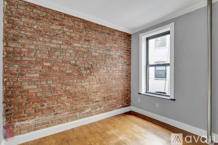 314 East 106th St 2 Beds Apartment for Rent - Photo gallery 1