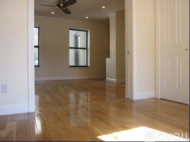 314 East 106th St 2 Beds Apartment for Rent - Photo gallery 1