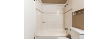 2 Bedrooms, 1 Bathroom (Layout 1)