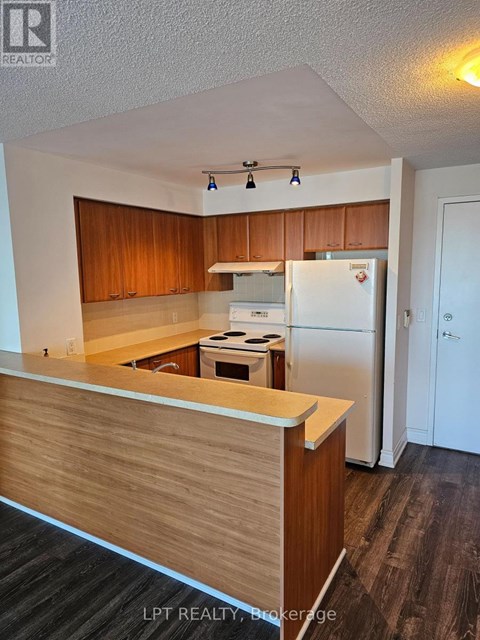 2107 - 38 LEE CENTRE DRIVE 2 Beds Apartment for Rent