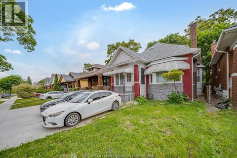 494 RANKIN 6 Beds Apartment for Rent
