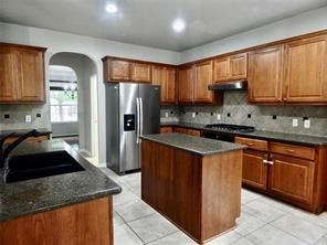 1110 Willowbrook Dr. 5 Beds Apartment for Rent