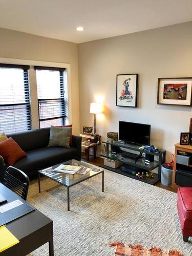 525 W. Barry Avenue 1 Apartment for Rent - Photo gallery 4
