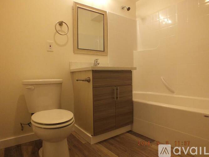 12544 15th Avenue Northeast 2 Beds Apartment for Rent - Photo gallery 5