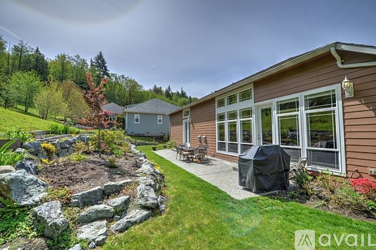 4820 Beaver Pond Drive South 3 Beds Single Family Home for Rent - Photo gallery 1