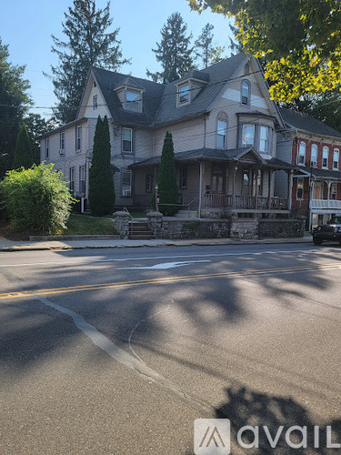 14 West Penn Avenue 1 Apartment for Rent - Photo gallery 1