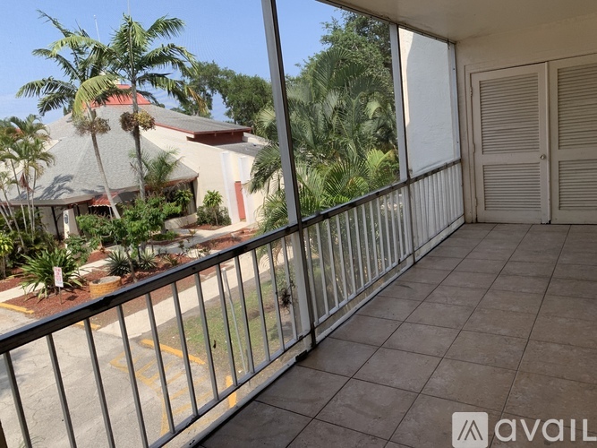 644 NW 13th St 2 Beds Apartment for Rent - Photo gallery 4