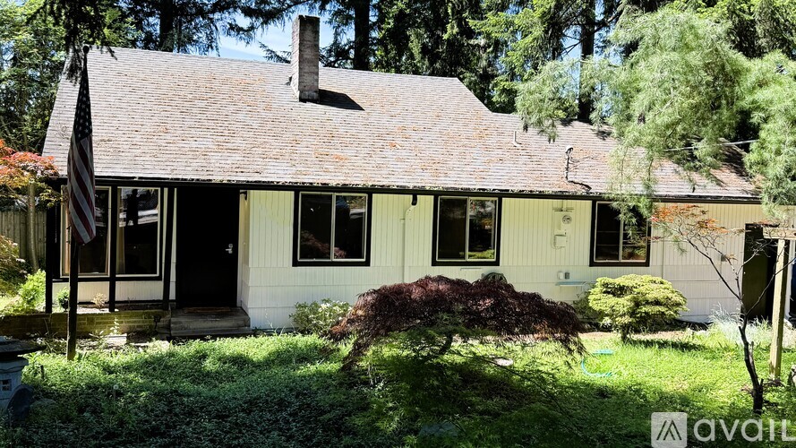 18027 Sunnyside Ave N 3 Beds Single Family Home for Rent - Photo gallery 1