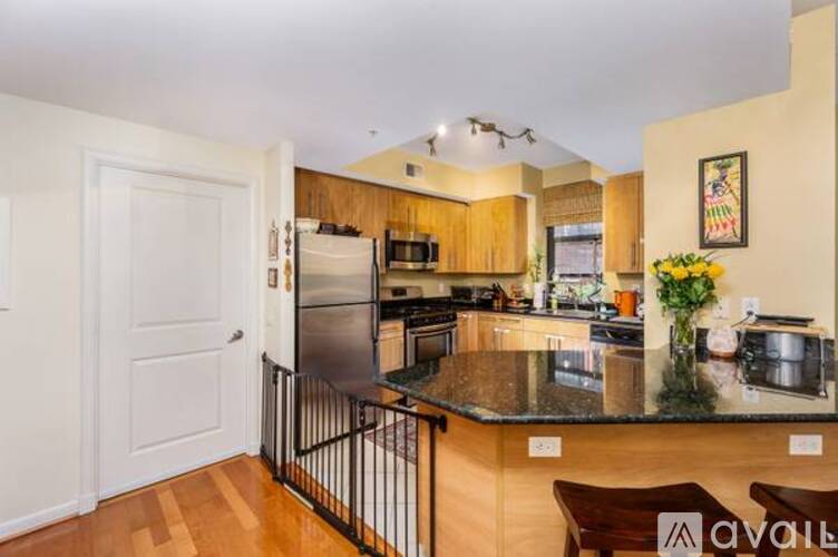 1021 N Garfield St 2 Beds Condo for Rent - Photo gallery 5