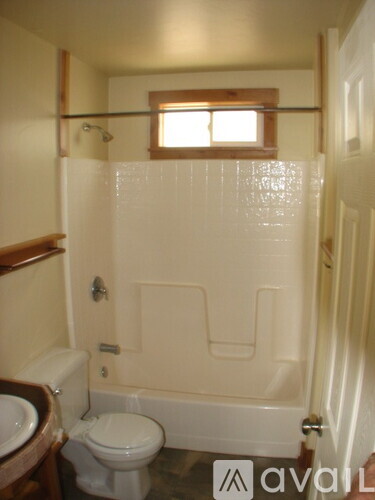 8652 Golden Avenue 1 Apartment for Rent - Photo gallery 2