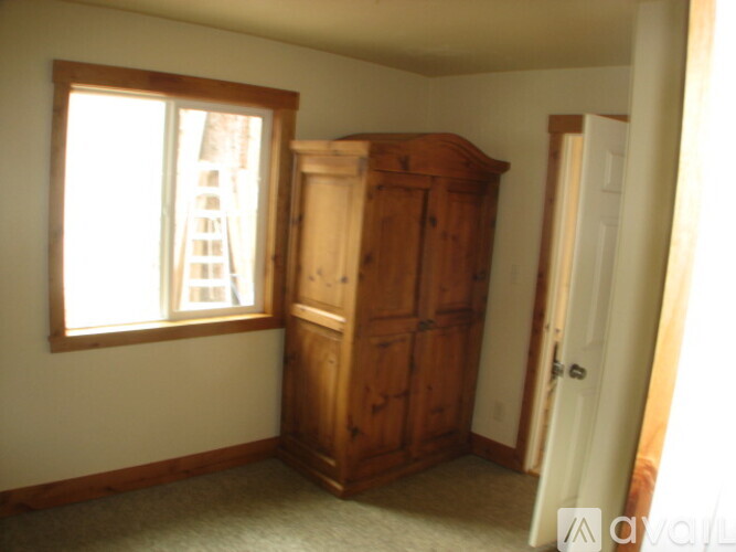 8652 Golden Avenue 1 Apartment for Rent - Photo gallery 5