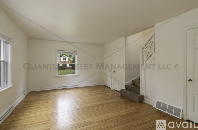 5034 N Bay Ridge Ave 2 Beds Townhouse for Rent - Photo gallery 4