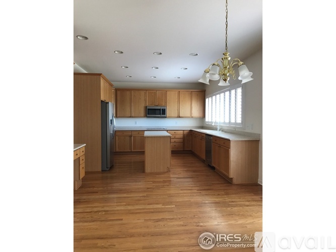 3524 West Torreys Peak Drive 5 Beds Single Family Home for Rent - Photo gallery 5