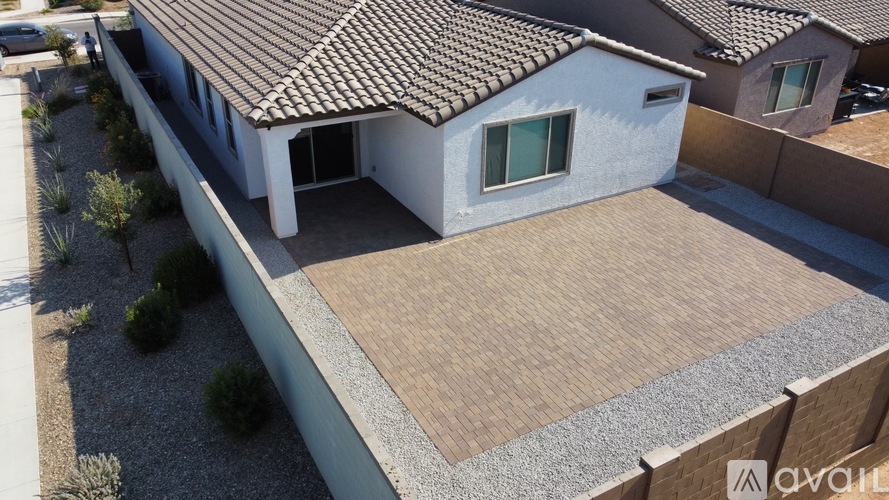 17006 West Las Palmaritas Drive 5 Beds Single Family Home for Rent - Photo gallery 5