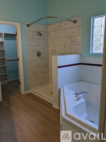 12615 S Clinton St 4 Beds Single Family Home for Rent - Photo gallery 5