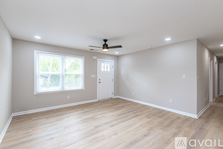 213 Brooks Rd 3 Beds Single Family Home for Rent - Photo gallery 5