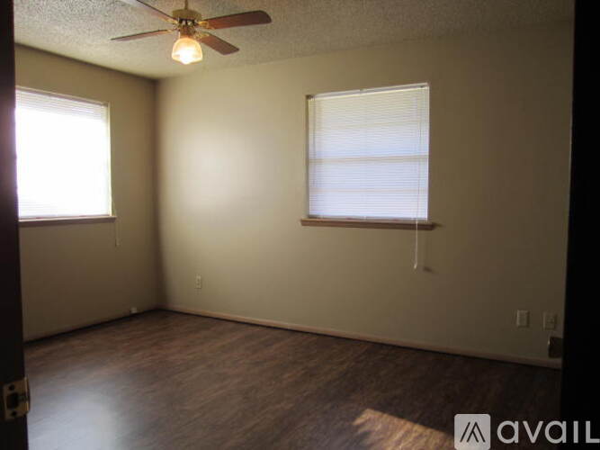 8313 NW 37th St 3 Beds Single Family Home for Rent - Photo gallery 5