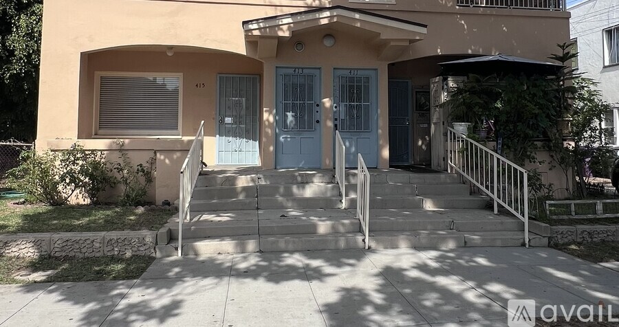 415 W 8th St 1 Apartment for Rent - Photo gallery 1
