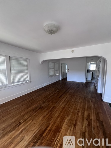 415 W 8th St 1 Apartment for Rent - Photo gallery 3
