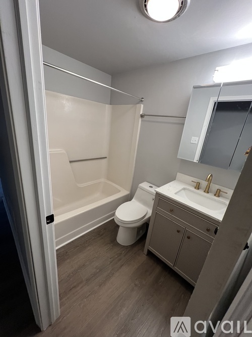 723 Ridge Avenue 1 Apartment for Rent - Photo gallery 1