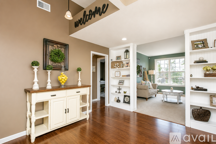 101 Golden Pond Blvd 4 Beds Single Family Home for Rent - Photo gallery 4