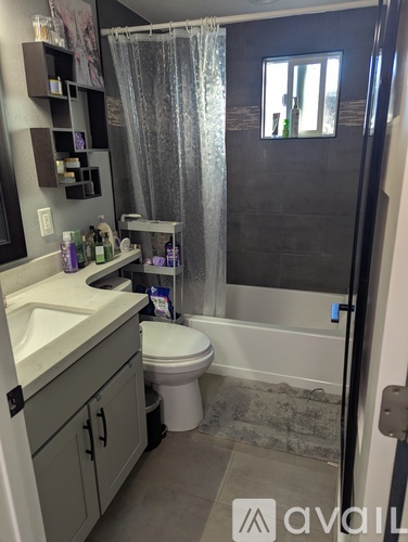 Hiddenlake Drive 1 Apartment for Rent - Photo gallery 3
