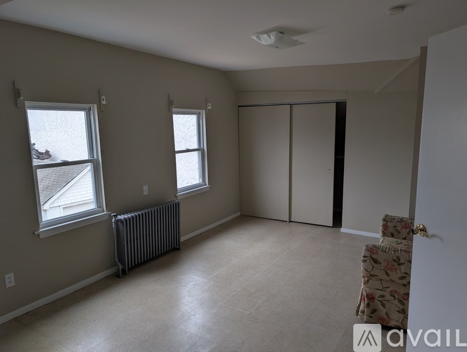 136 Duffy Avenue 5 Beds Single Family Home for Rent - Photo gallery 4