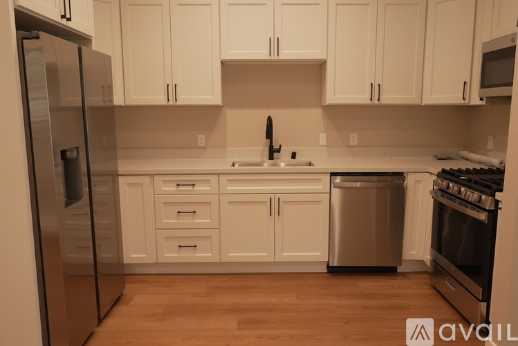 149 Union Street 4 Beds Single Family Home for Rent - Photo gallery 3