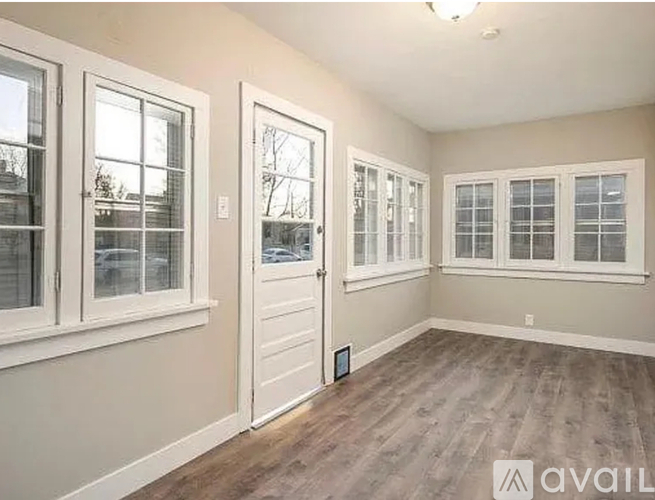1323 8th Street 2 Beds Single Family Home for Rent - Photo gallery 2