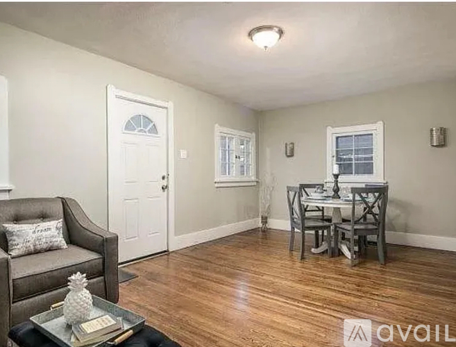 1323 8th Street 2 Beds Single Family Home for Rent - Photo gallery 4