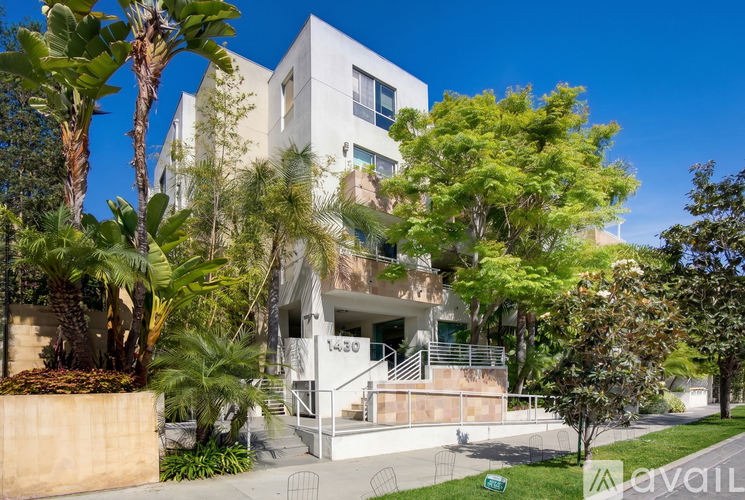 1430 South Beverly Glen Boulevard 2 Beds Condo for Rent - Photo gallery 1