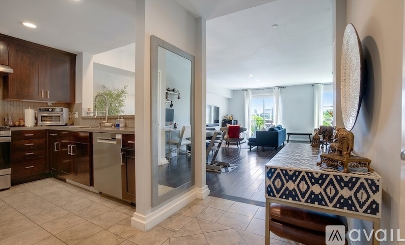 1430 South Beverly Glen Boulevard 2 Beds Condo for Rent - Photo gallery 3