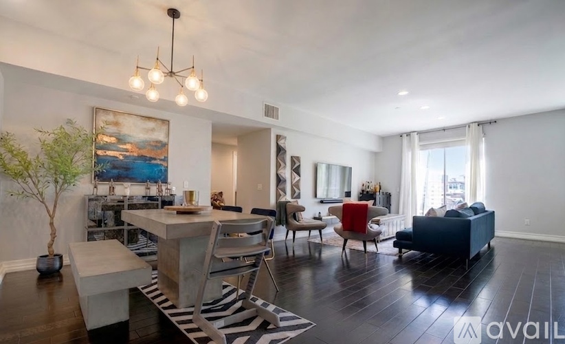 1430 South Beverly Glen Boulevard 2 Beds Condo for Rent - Photo gallery 5