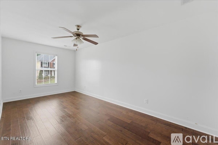 6320 East McMillan Creek Drive 3 Beds Single Family Home for Rent - Photo gallery 3