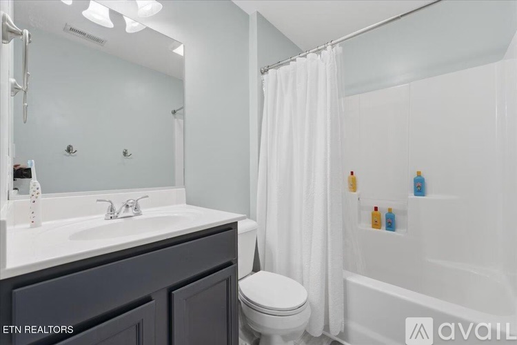 6320 East McMillan Creek Drive 3 Beds Single Family Home for Rent - Photo gallery 5
