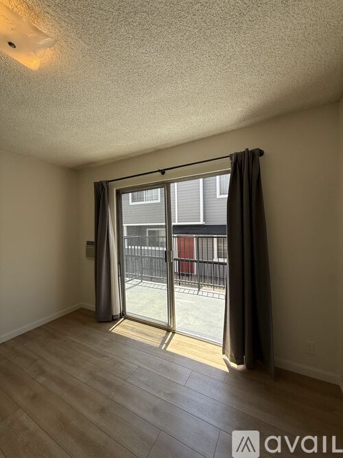 615 East Magnolia Boulevard 1 Apartment for Rent - Photo gallery 1