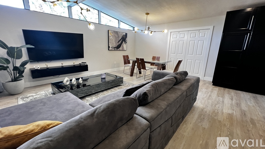 7502 Lakeside Blvd 3 Beds Apartment for Rent - Photo gallery 5