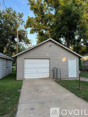 617 Montrose St 2 Beds Single Family Home for Rent - Photo gallery 3