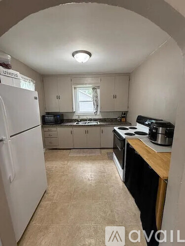 617 Montrose St 2 Beds Single Family Home for Rent - Photo gallery 4