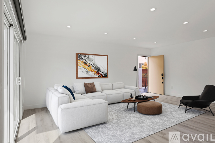 2034 S Garth Ave 3 Beds Apartment for Rent - Photo gallery 4