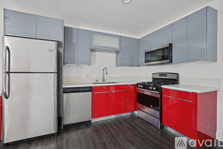 1321 W 36th Pl 1 Apartment for Rent - Photo gallery 1