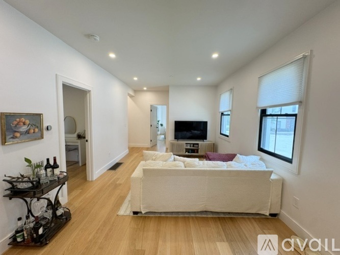 93 Cowper St 2 Beds Apartment for Rent - Photo gallery 3