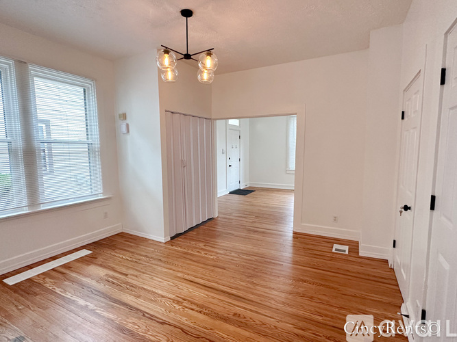 3715 Woodland Ave 2 Beds Single Family Home for Rent - Photo gallery 3